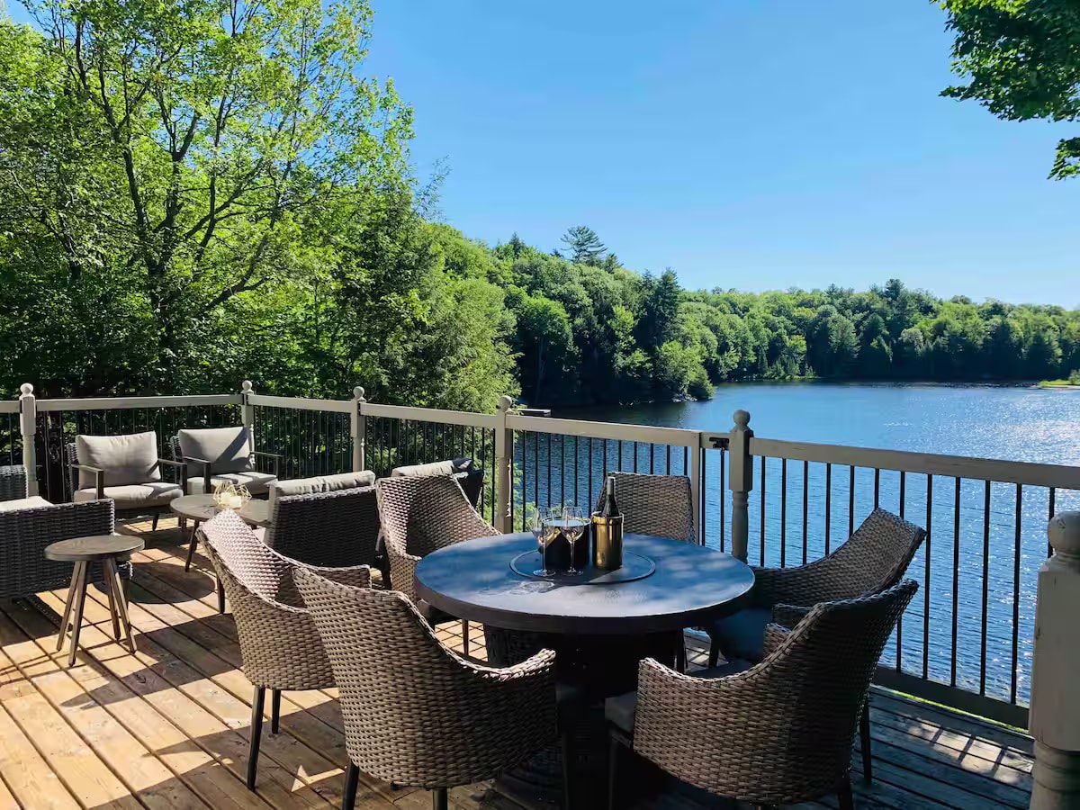Lovely Waterfront Cottage on Spence Lake photo 5